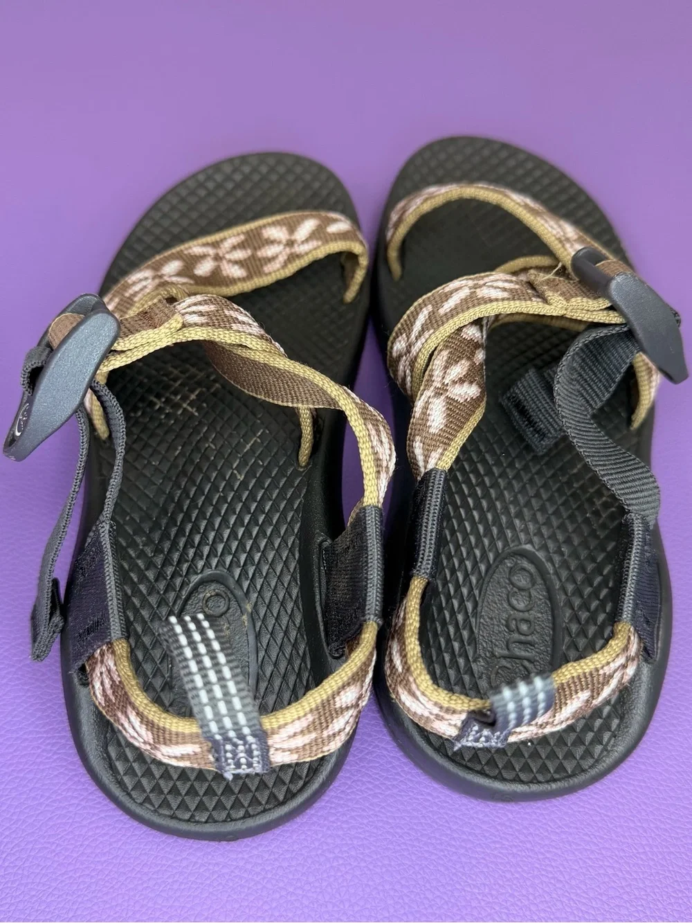 Chaco Z1 Girl's Brown Cream Floral Sandals Size 13
